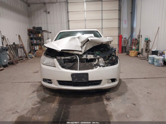 44278577 :رقم المزاد ، 1G4GC5GD4BF321823 vin ، 2011 Buick Lacrosse Cxl مزاد بيع