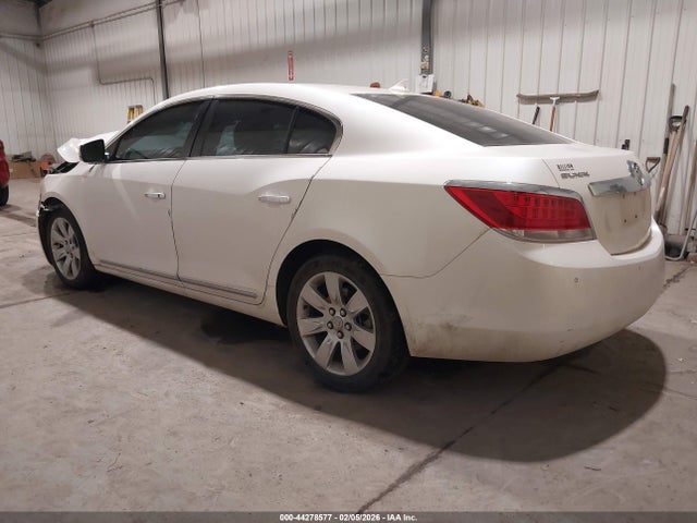 44278577 :رقم المزاد ، 1G4GC5GD4BF321823 vin ، 2011 Buick Lacrosse Cxl مزاد بيع