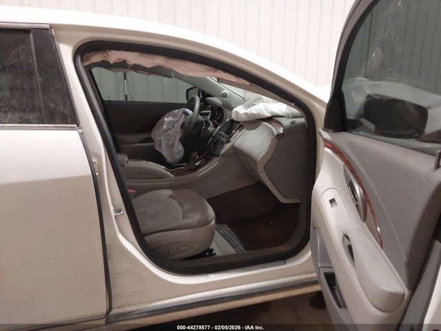 44278577 :رقم المزاد ، 1G4GC5GD4BF321823 vin ، 2011 Buick Lacrosse Cxl مزاد بيع