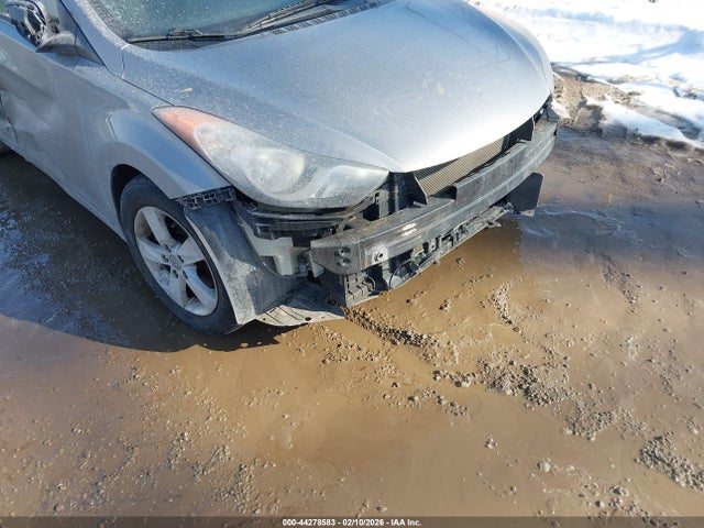 44278583 :رقم المزاد ، KMHDH4AE9BU110421 vin ، 2011 Hyundai Elantra Gls (ulsan Plant) مزاد بيع