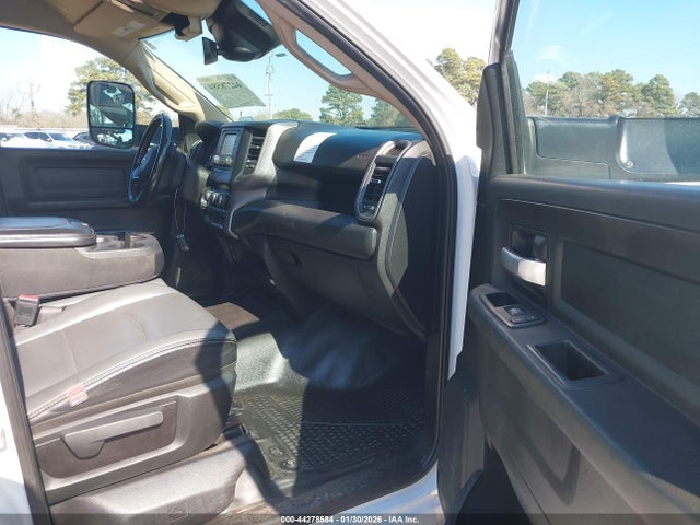 3C6UR4HJ7KG564939 RAM 2500 Tradesman 4x2 8&#039; Box