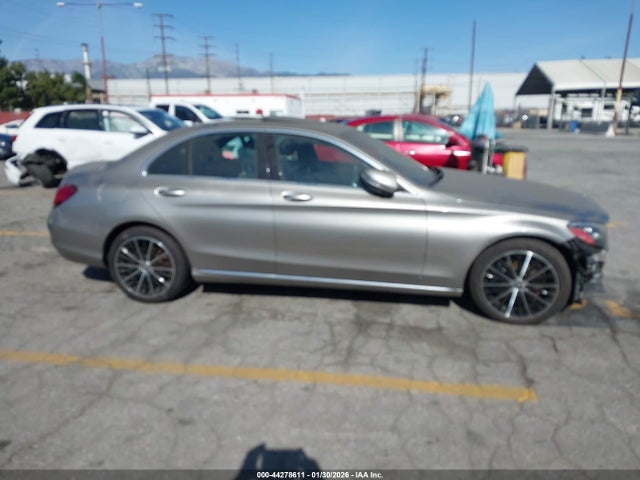 Продажа на аукционе авто 2019 Mercedes-benz C 300, vin: 55SWF8DB6KU314516, номер лота: 44278611