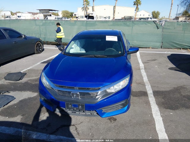 Honda Civic Lx 2018 2HGFC2F50JH580171 Image 12