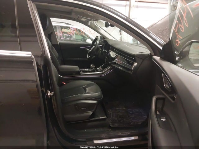 2019 AUDI Q8 WA1BVAF10KD022361 Photo 4