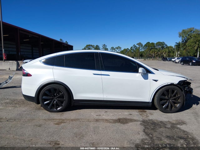 5YJXCAE25JF109479 Tesla Model X 100d/75d/p100d