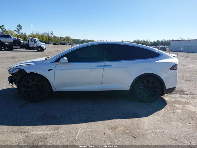 5YJXCAE25JF109479 Tesla Model X 100d/75d/p100d