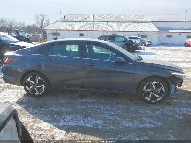 KMHLP4AG3PU575476 Hyundai Elantra Limited