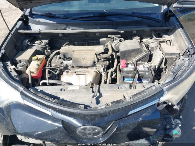 2T3WFREV5JW478882 Toyota Rav4 Xle