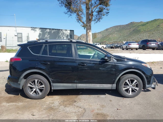 2T3WFREV5JW478882 Toyota Rav4 Xle