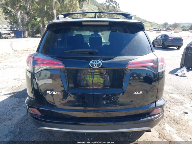 2T3WFREV5JW478882 Toyota Rav4 Xle