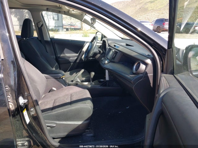 2T3WFREV5JW478882 Toyota Rav4 Xle