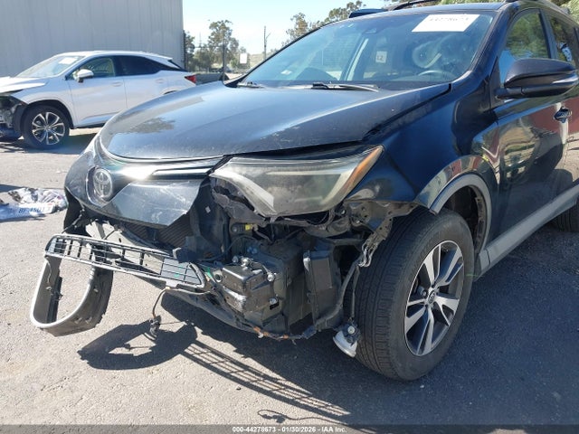 2T3WFREV5JW478882 Toyota Rav4 Xle
