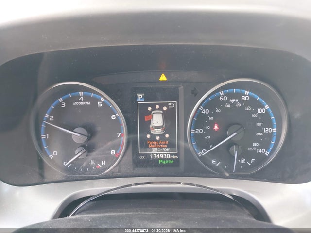 2T3WFREV5JW478882 Toyota Rav4 Xle