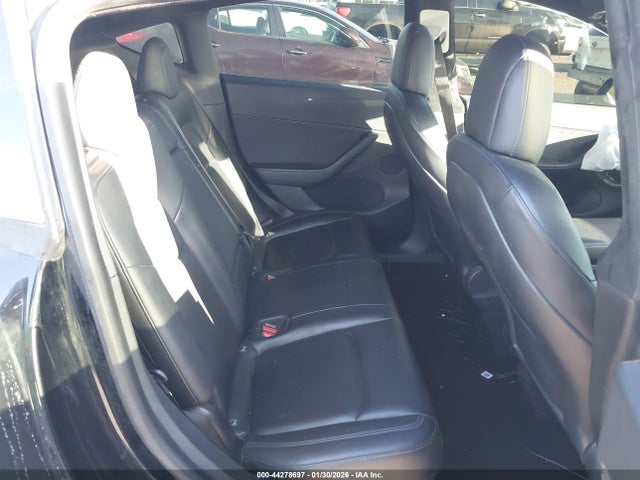 2021 TESLA MODEL Y 5YJYGDEF8MF195081 Photo 7