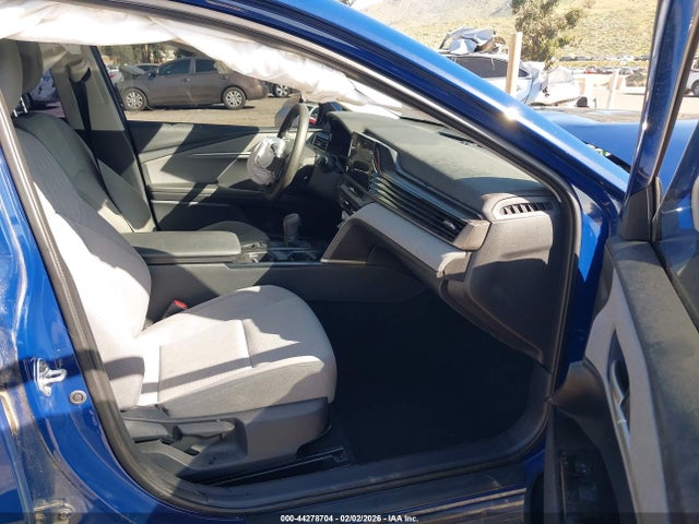 Toyota CAMRY LE 2025 4T1DAACK6SU095561 Image 5