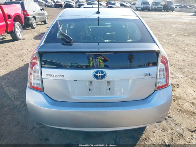 Toyota Prius Three 2015 JTDKN3DU8F0476109 Image 16