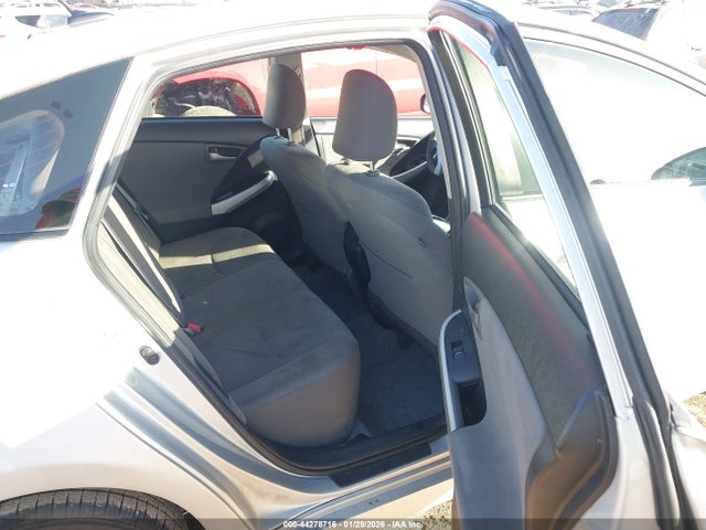 Toyota Prius Three 2015 JTDKN3DU8F0476109 Image 8
