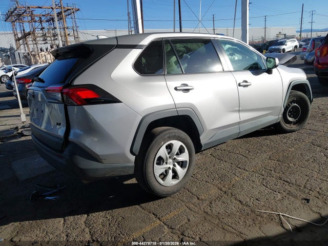 Toyota RAV4 LE 2022 2T3K1RFV7NC197167 Image 4