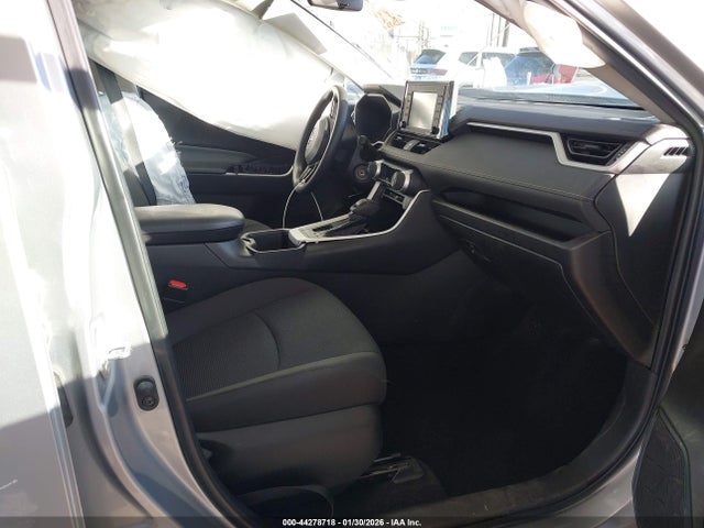 Toyota RAV4 LE 2022 2T3K1RFV7NC197167 Image 5