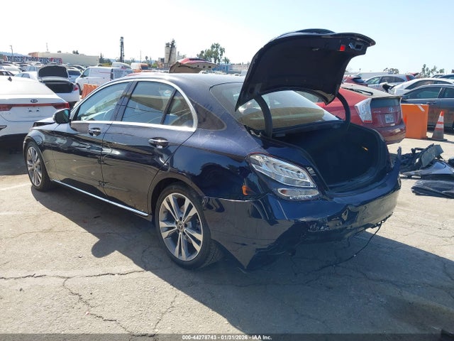 2018 MERCEDES-BENZ C 300 55SWF4JB2JU276293 Photo 2