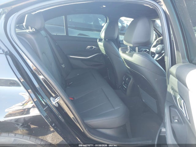 3MW5R1J01M8C15167 BMW 330I