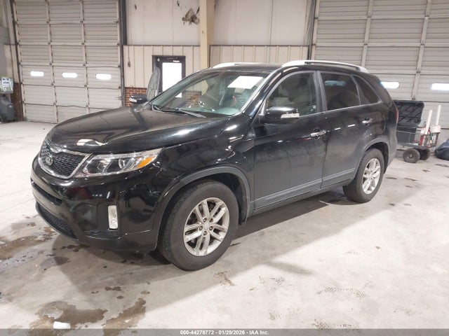 2015 KIA SORENTO 5XYKT4A61FG577018 Photo 1