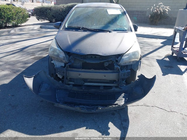 VNKKTUD3XGA057359 Toyota YARIS LE