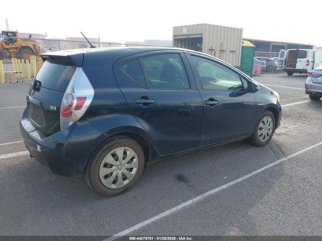 JTDKDTB36E1566834 Toyota Prius C Four/one/three/two