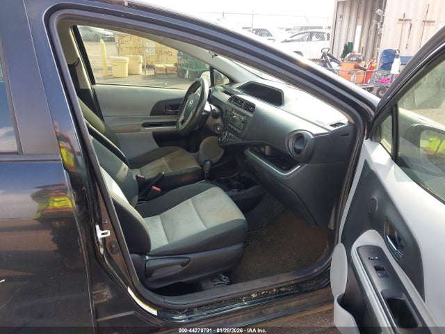 JTDKDTB36E1566834 Toyota Prius C Four/one/three/two