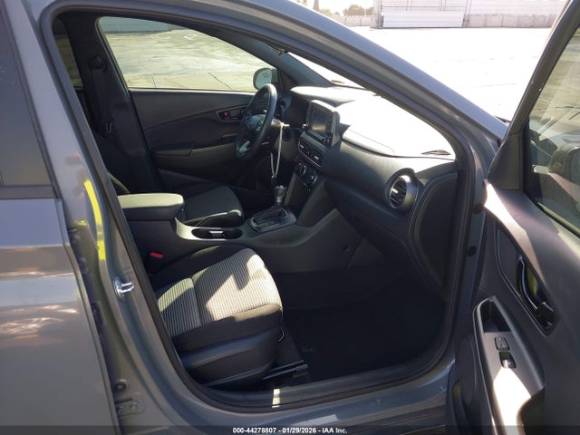 KM8K63A56MU701929 Hyundai Kona Night