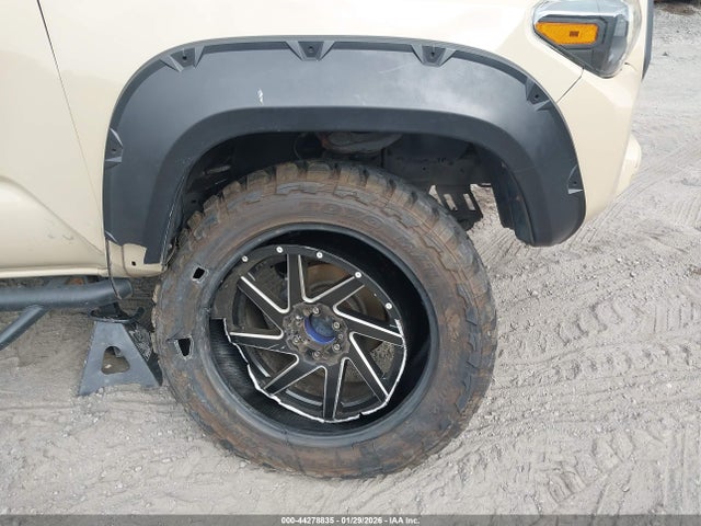3TMCZ5AN0GM025644 Toyota Tacoma Trd Off Road/trd Sport