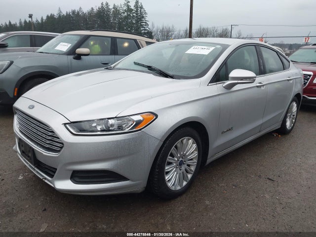 3FA6P0LUXFR170644 Ford Fusion Hybrid Se