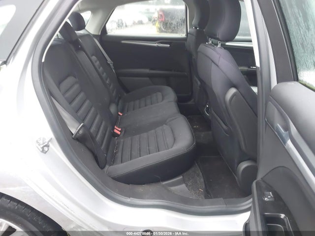 3FA6P0LUXFR170644 Ford Fusion Hybrid Se
