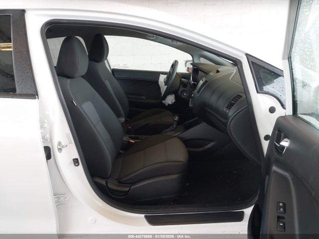 KNAFX4A65G5555780 KIA FORTE LX
