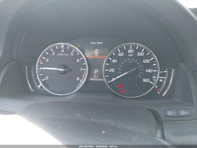 JH4KC1F53JC001165 Acura RLX
