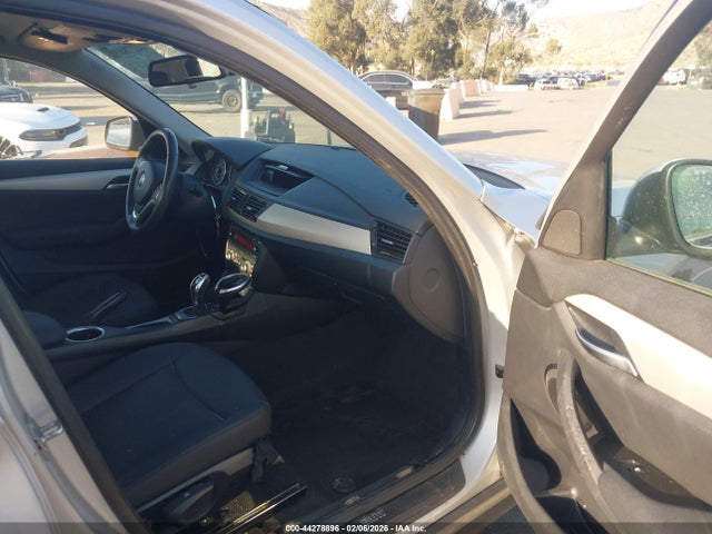 WBAVL1C52FVY27985 BMW X1 Xdrive28i