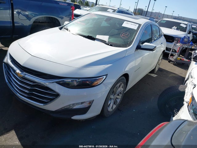1G1ZD5ST7NF118284 Chevrolet Malibu Fwd Lt