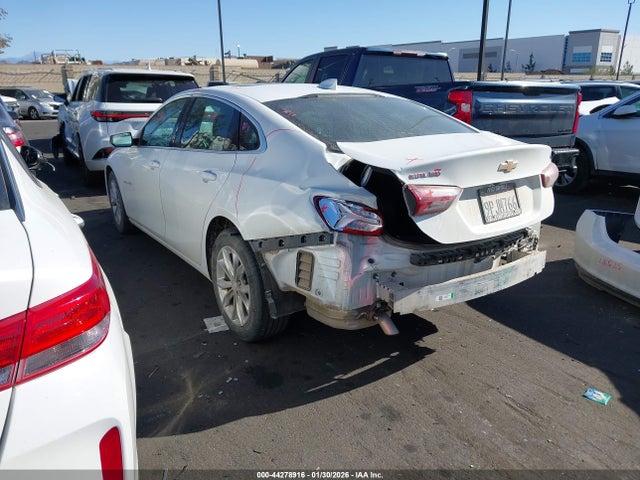 1G1ZD5ST7NF118284 Chevrolet Malibu Fwd Lt