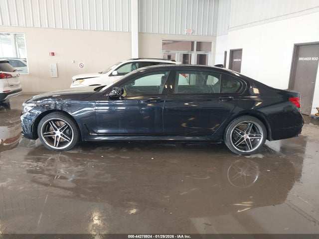44278924 :رقم المزاد ، WBA7F2C54HG421770 vin ، 2017 Bmw 750i Xdrive مزاد بيع