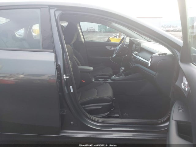 3KPF24AD5RE810130 KIA Forte Lxs