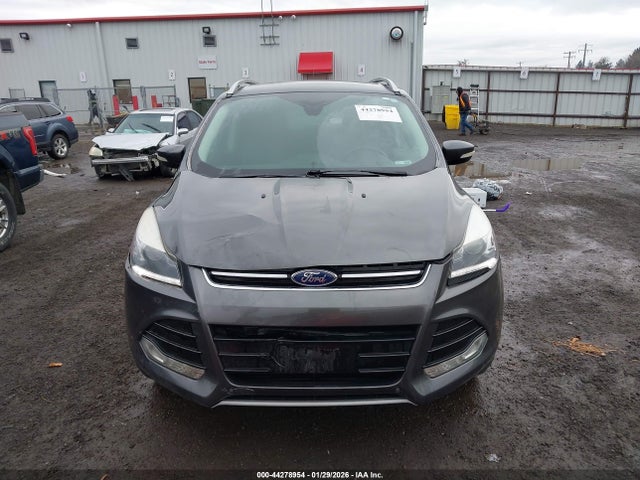 1FMCU9JX5FUC24119 Ford Escape Titanium