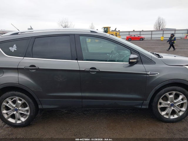 1FMCU9JX5FUC24119 Ford Escape Titanium
