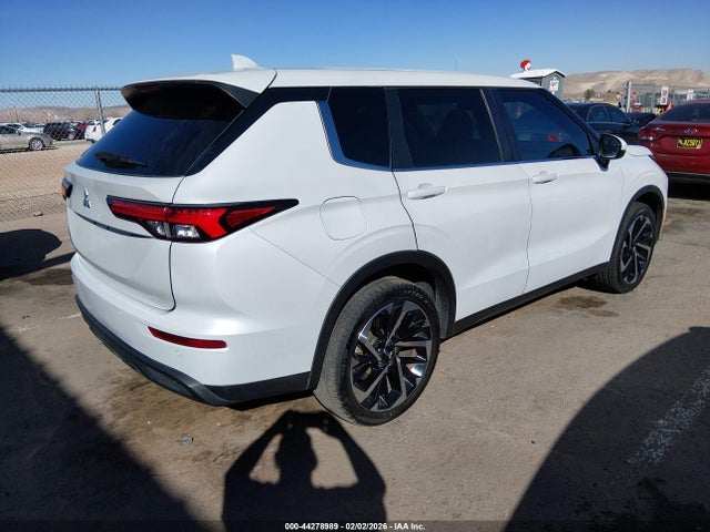 2022 MITSUBISHI OUTLANDER JA4J3TA84NZ027488 Photo 3