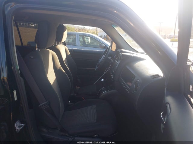 1C4NJRBB6ED845666 Jeep Patriot Sport