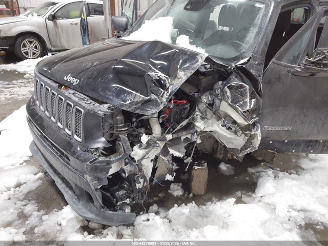 ZACNJDB13NPN86711 Jeep Renegade Latitude 4x4