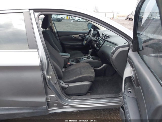 JN1BJ1CP1KW211523 Nissan Rogue Sport S