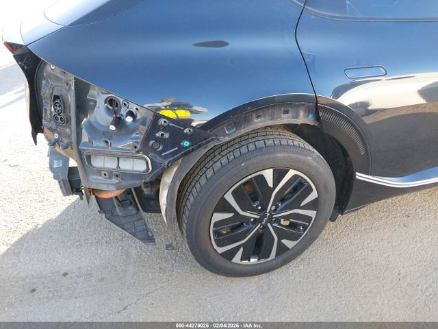 KNDC34LA1N5070942 KIA Ev6 Wind