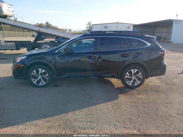 4S4BTANC2L3142017 Subaru Outback Limited