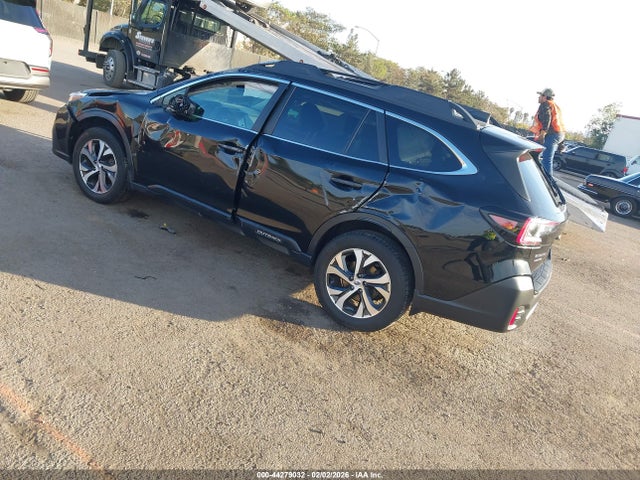 4S4BTANC2L3142017 Subaru Outback Limited