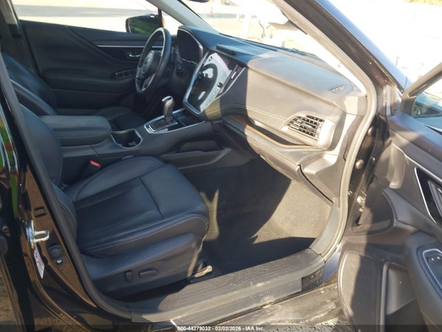 4S4BTANC2L3142017 Subaru Outback Limited